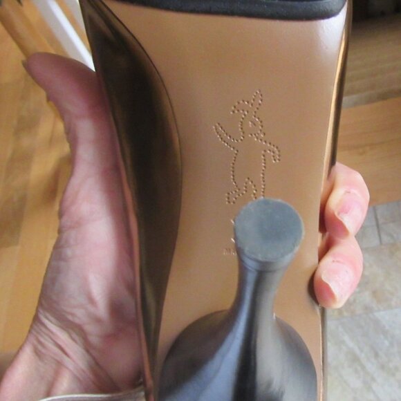 Great Pair of Marni High Heel Black & Gold Mary Jane Leather Heels SZ 39 or 8 US - Picture 7 of 7